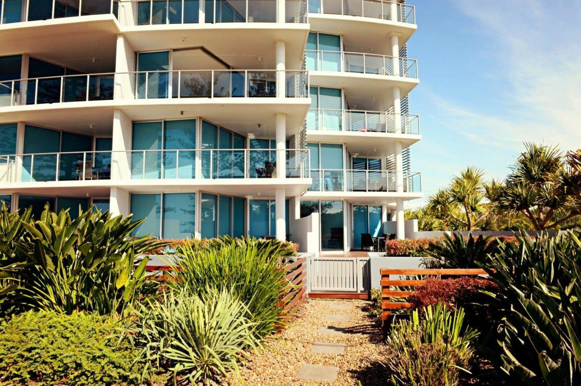 Manta Bargara Hotel Exterior photo